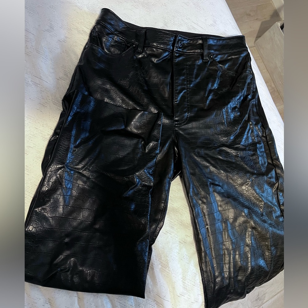 Express cropped leather pants